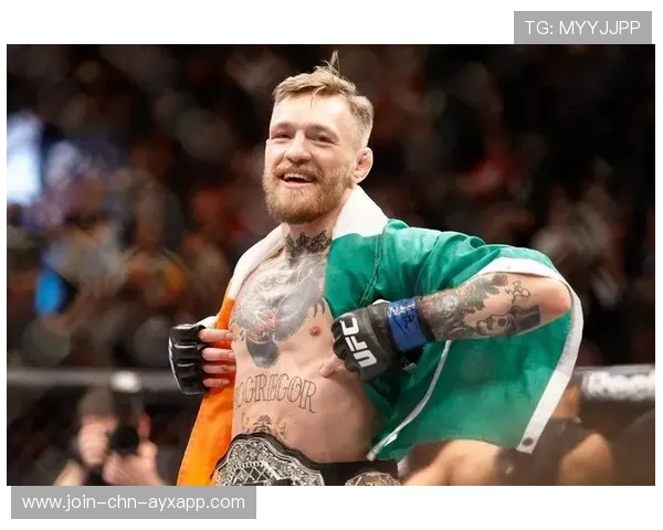 UFC重量级选手被一拳震飞半米,全场炸裂 UFC重量级选手被一拳震飞半米,全场炸裂