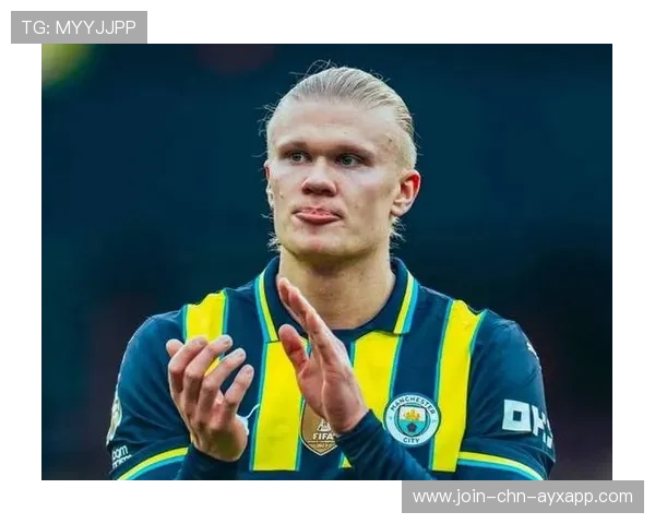 哈兰德高位逼迫导致对手传球失误