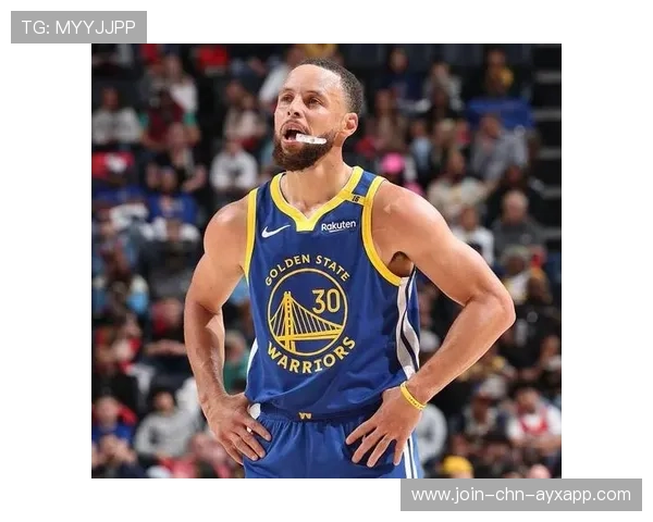 库里突破分球高效进行,勇士攻势不减 库里突破分球高效进行,勇士攻势不减