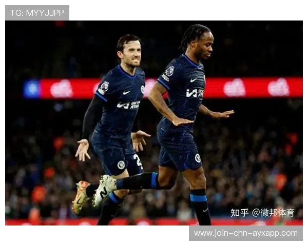 曼城前场围抢成功，射门条件立刻形成